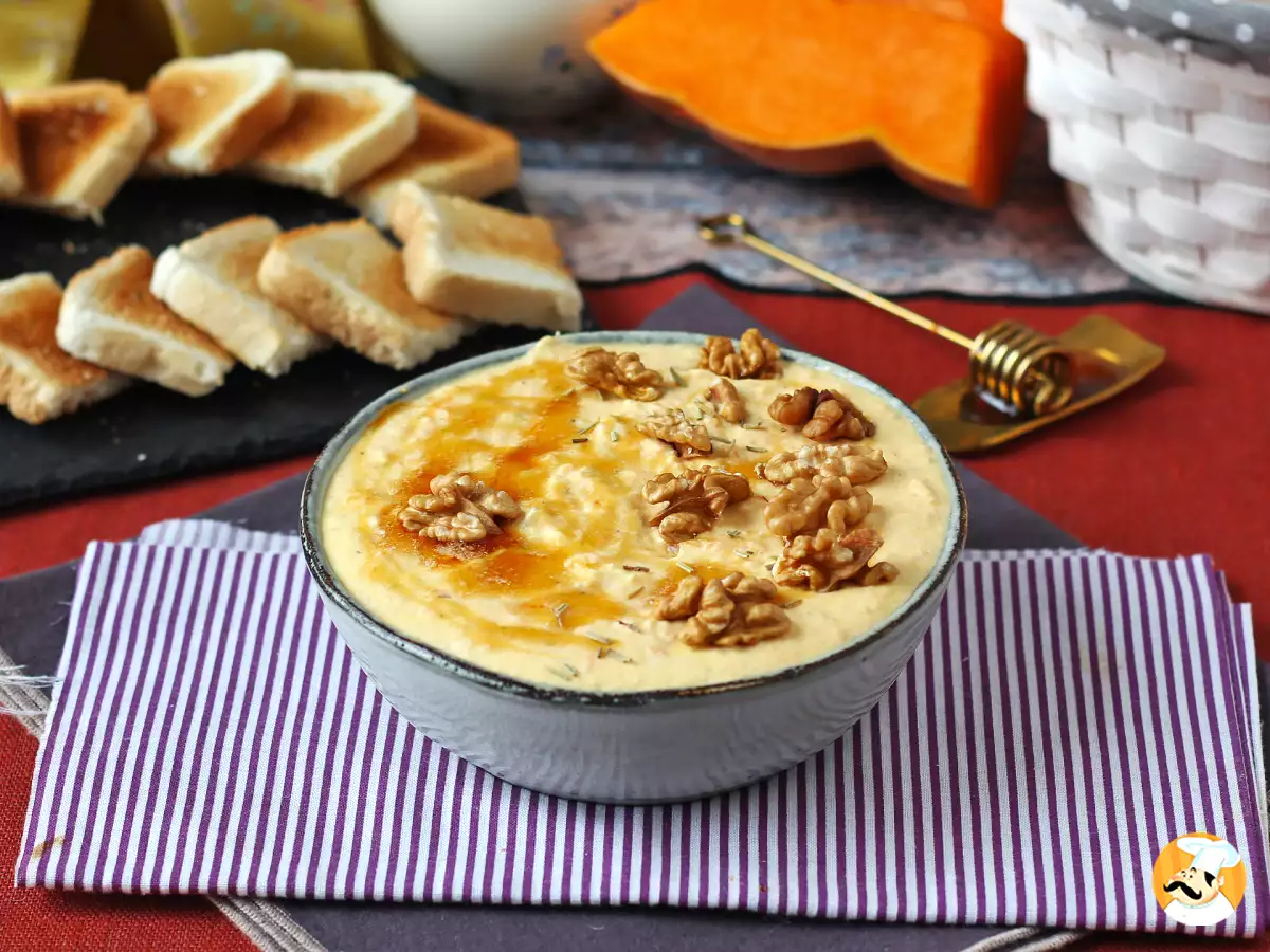6. Tekvicový krém, feta a med