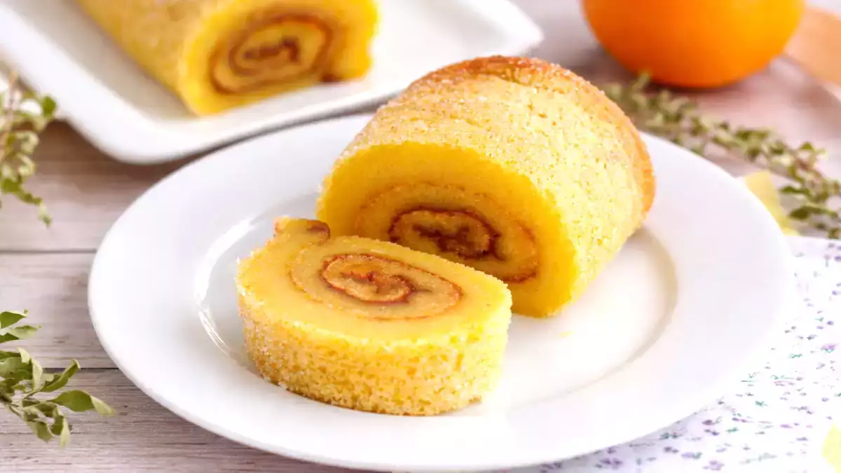 Torta de laranja: ako pripraviť šťavnatú portugalskú pomarančovú ruku hodnú pečiva