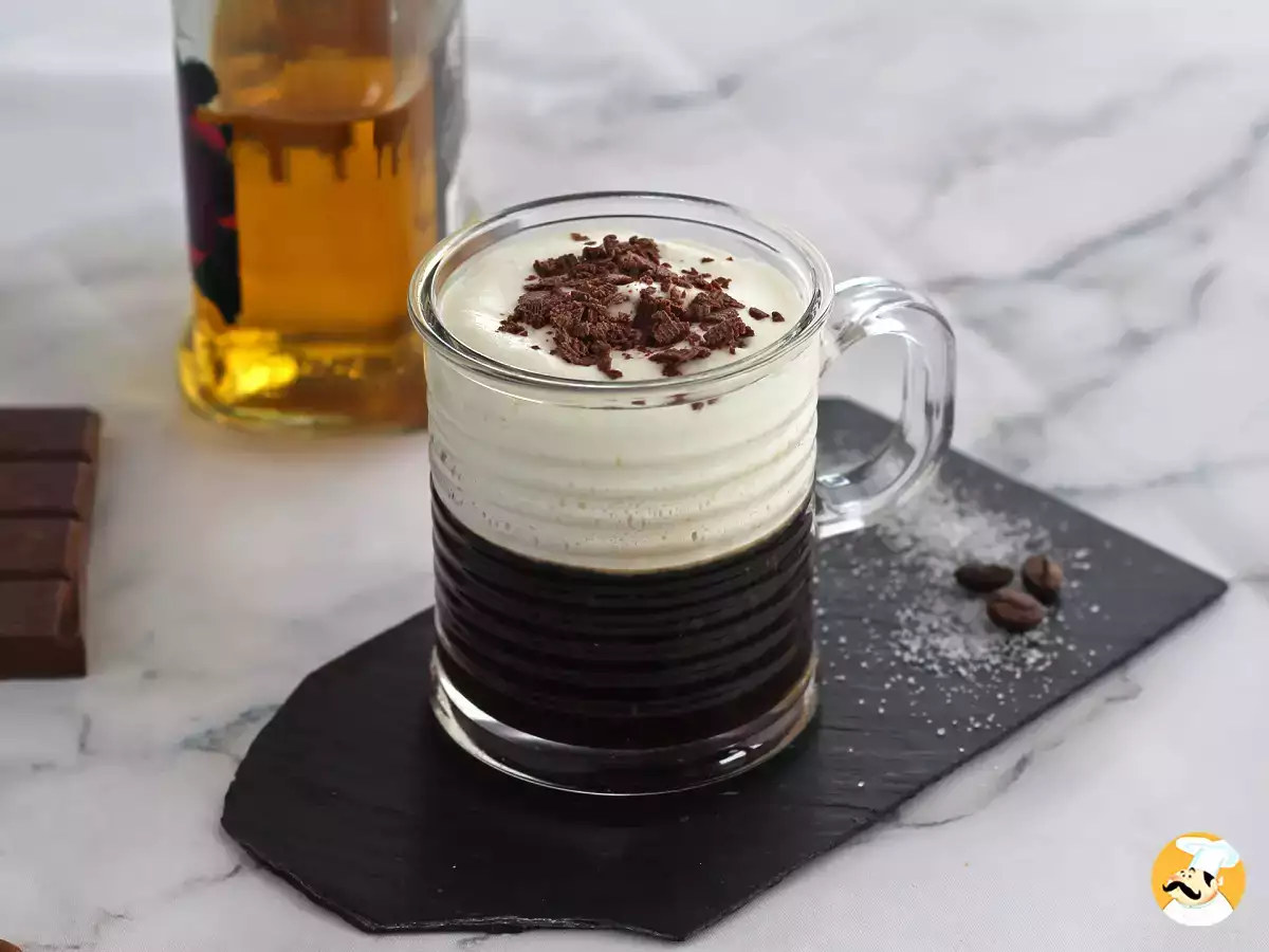 Pôvod a recept na írsku kávu: hrejivý a útulný príbeh!