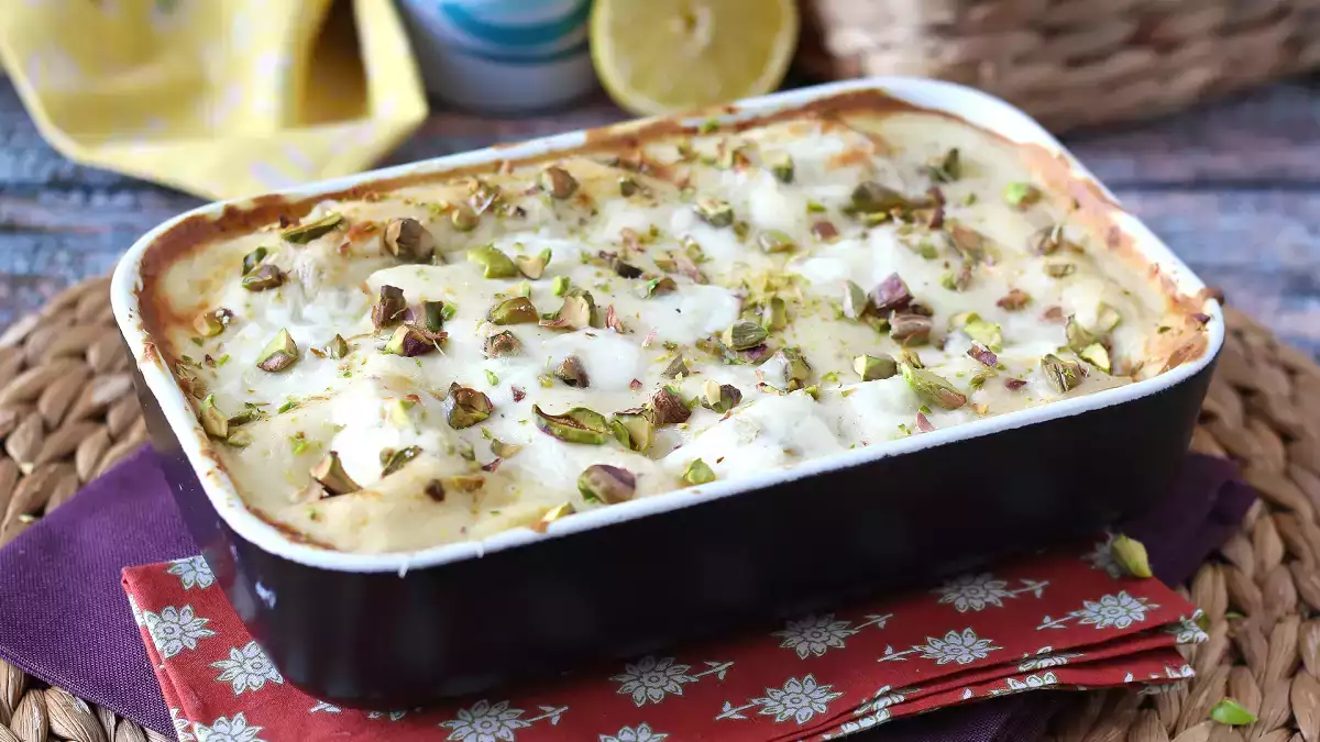 Lasagne di pesce: krémový recept s lososom, burratou a pistáciami, ktorý je revolúciou v nedeľnom obede