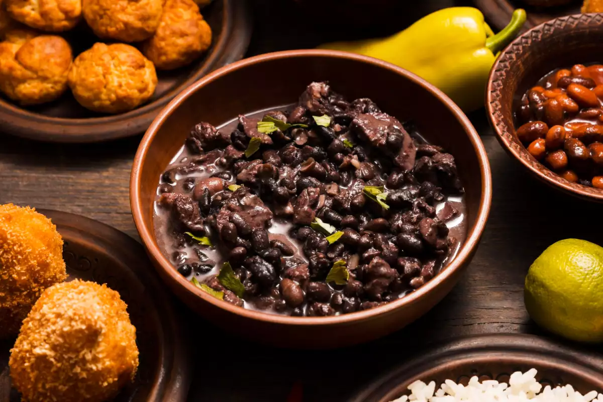 Objavte 10 receptov, ktoré boli kedysi považované za chudobné, ale stali sa skutočnými klenotmi gastronómie!