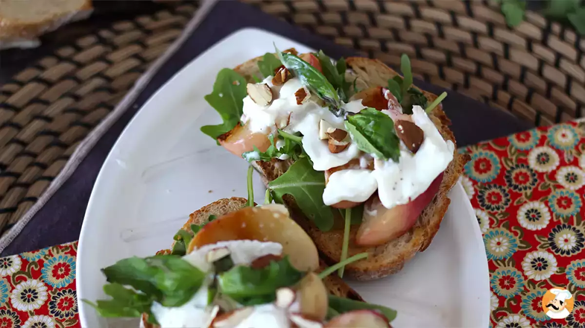 Burrata a ovocie: najlahodnejšie letné kombinácie (a tie, ktoré sa momentálne objavujú všade)