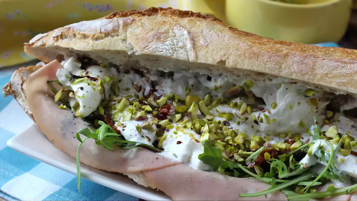Mortadela, burrata a pistácie: prečo je táto talianska kombinácia momentálne všade