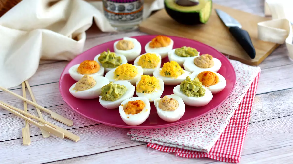 Plnené vajcia, vajcia mimosa a deviled eggs: sú to to isté, alebo celý život zamieňame recepty?