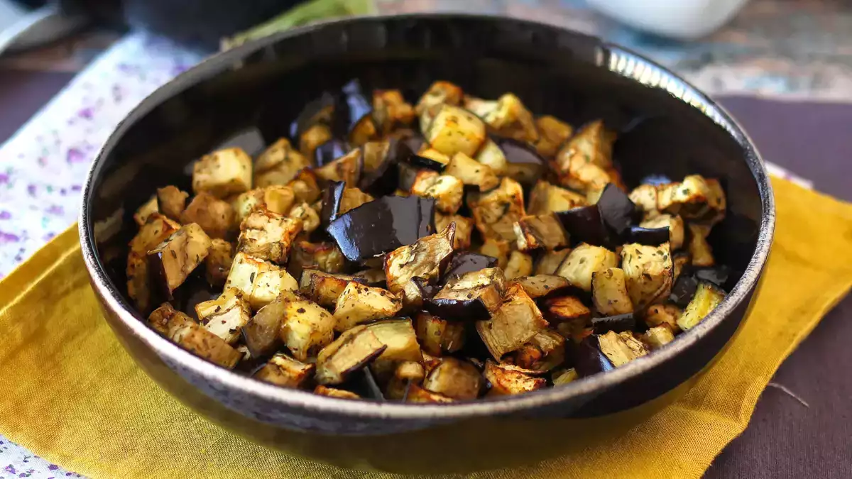 Vyskúšali sme baklažány v teplovzdušnej fritéze: letná príloha, ktorá naozaj zachráni večeru