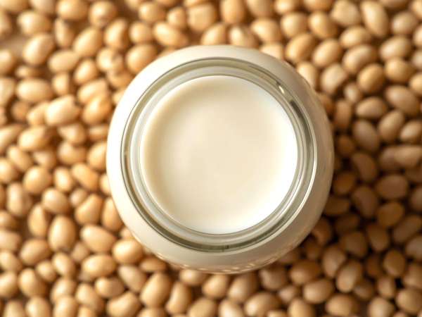 Ktoré rastlinné mlieko je najzdravšie? Poďme to zistiť!