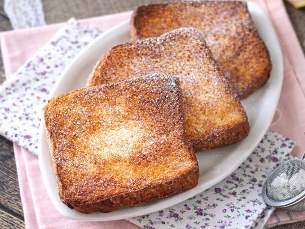 Torrijas a vyprážané mlieko vo fritéze: dve skvelé veľkonočné sladkosti, ktoré sa dajú dobre pripraviť aj bez panvice.