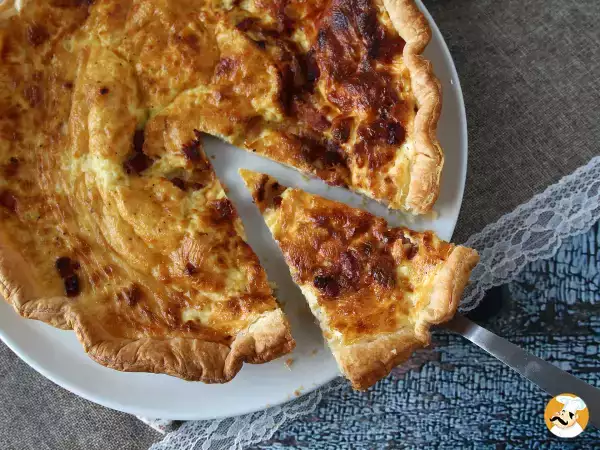 Ako zabrániť tomu, aby z quiche vytekala voda: jednoduché kroky na pečenie bez vlhkosti a rozmočeného cesta