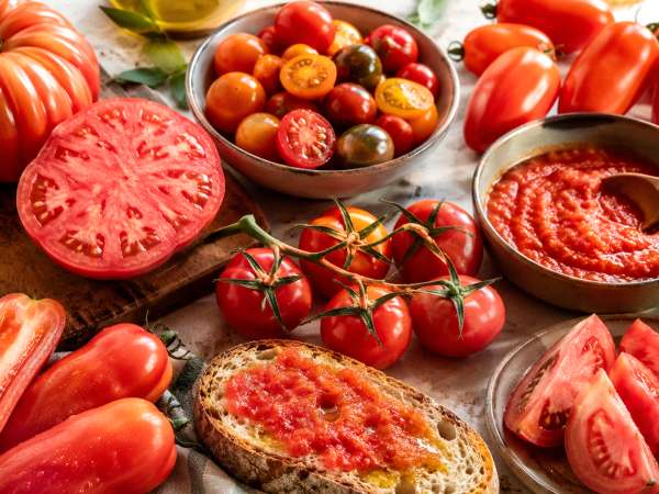 Aký paradajok zvoliť pre každý recept: gazpacho, šalát, omáčka alebo chlieb s paradajkami