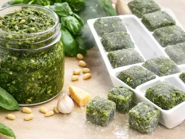 Pesto pripravené v lete a zmrazené na zimu: ako dlho skutočne vydrží a ako ho správne uchovať, aby sa nepokazilo