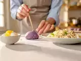 Články: Denné menu, 10. júla: vajcia na mäkko, aromatická ryža s kalamármi a mochi cookies s ube