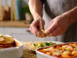 Články: Denné menu, 7. júla 2026: rodinné menu – brokolicové krokety, bolonské lasagne a rýchle bezlepkové palacinky