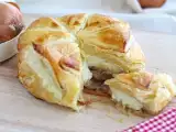 Recept Šunka a cibuľa z lístkového cesta camembert