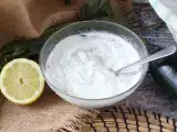 Recept Super svieži jogurt, feta, citrón a mätová omáčka!