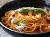 Recept Krémové cestoviny s burratou a cherry paradajkami