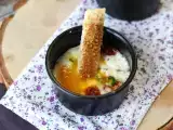 Recept Zapekané vajcia s kozím syrom a sušenými paradajkami vo fritéze!