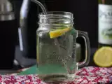 Recept Hugo spritz s bazovým sirupom, svieži a sladký kokteil
