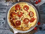 Recept Vegetariánsky koláč s paradajkami a fetou, ideálny na piknik!