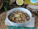 Recept Ryžový šalát s kuracím mäsom, cuketou, píniovými orieškami a glazúrou z balzamikového octu