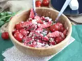 Recept Šalát z jahôd, paradajok, fety a bazalky