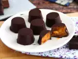 Recept Čokolády plnené slaným maslovým karamelom a mandľami