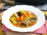 Recept Guláš z hovädzieho mäsa a zemiakov v tlakovom hrnci