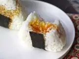Recept Onigiri so žĺtkami konzervovanými v sójovej omáčke