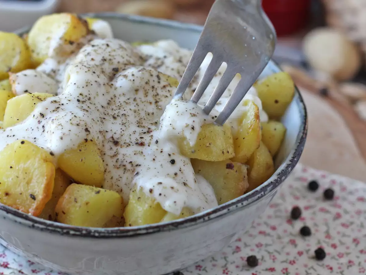 Recept Krémové pečené zemiaky cacio e pepe: jednoduchá príloha, ktorá každého poblázni!