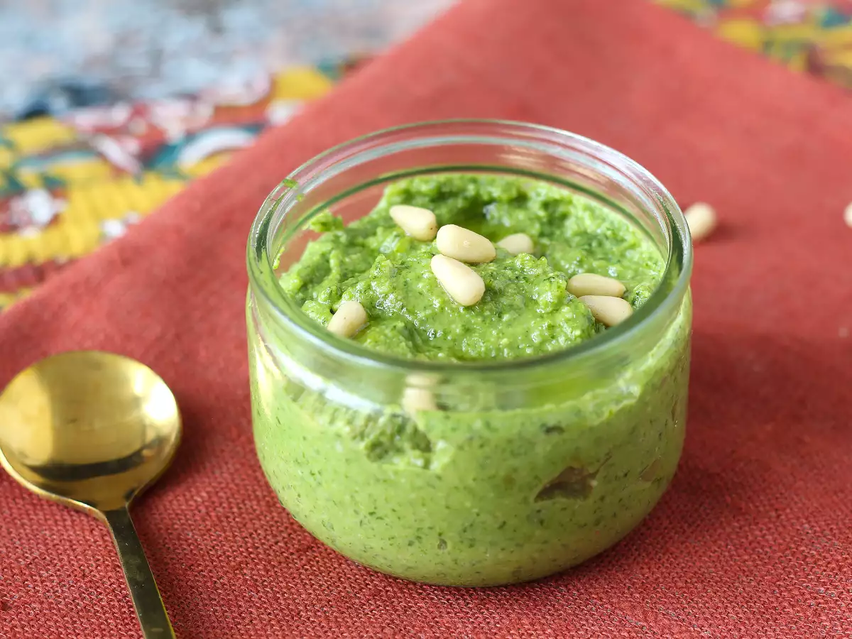 Recept Čerstvé a krémové rukolové pesto za 5 minút