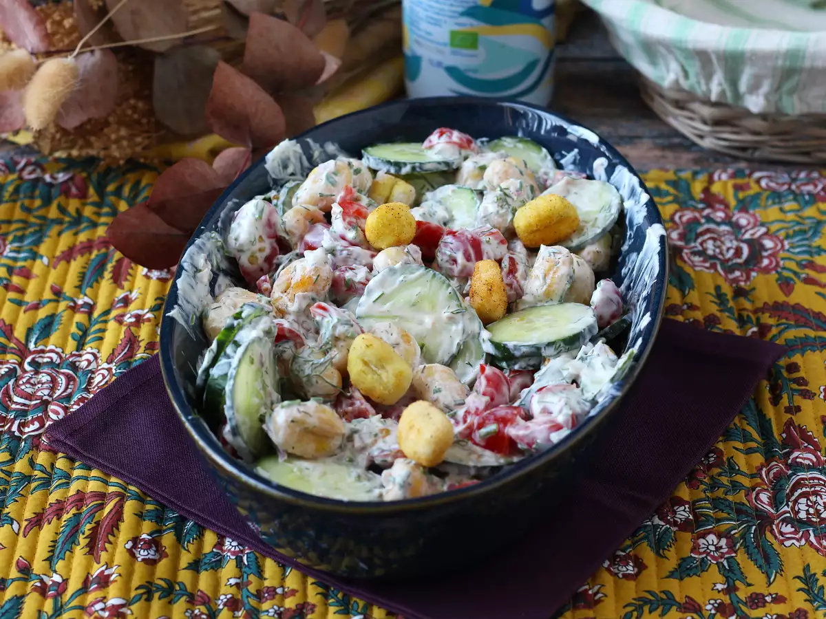 Recept Chrumkavý šalát s haluškami, veľmi moderný, chutný a vyvážený, ideálny na leto!