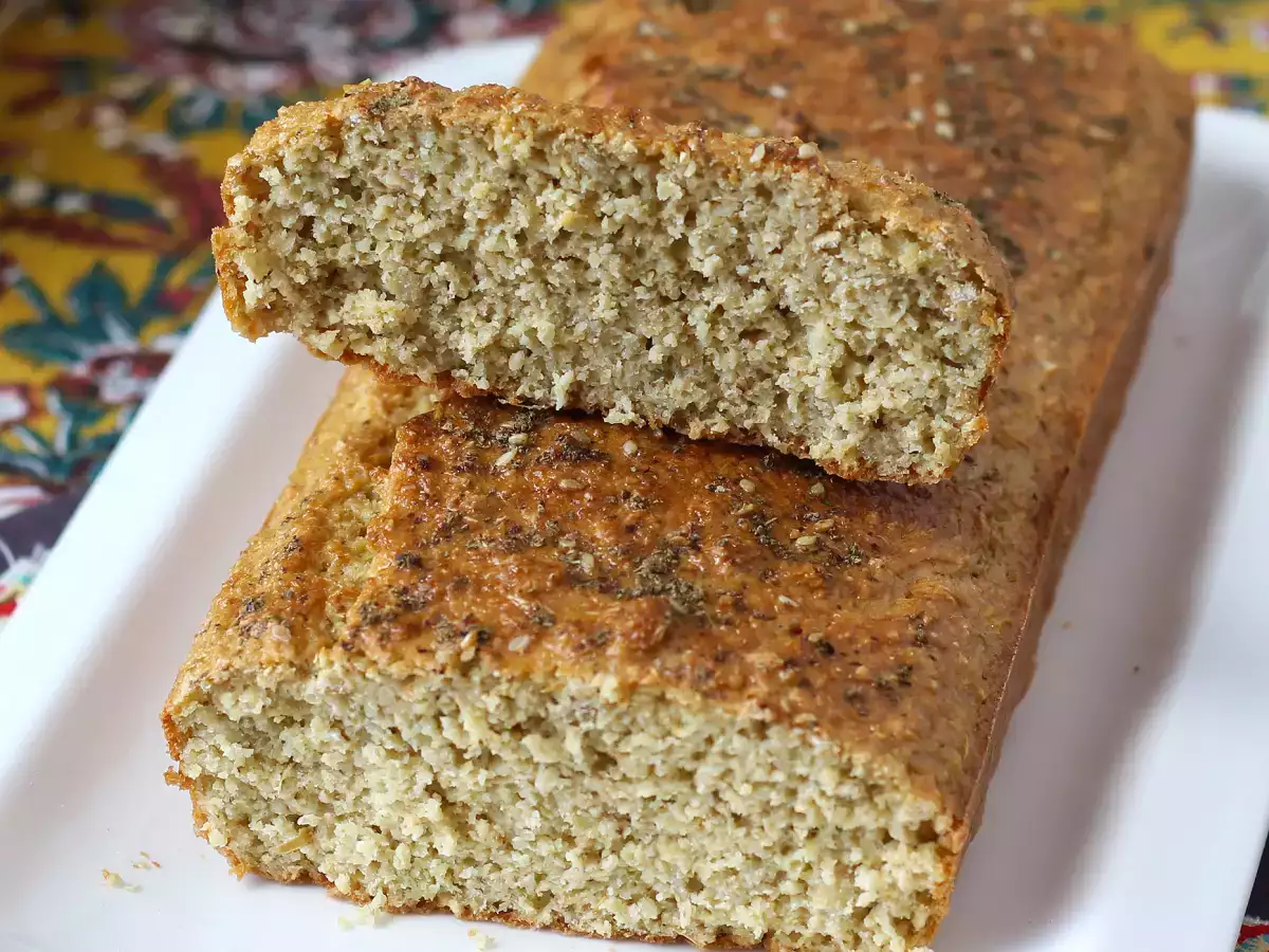 Recept Bezlepkový ovsený chlieb s jogurtom a vajcami: zdravý a jednoduchý recept plný bielkovín
