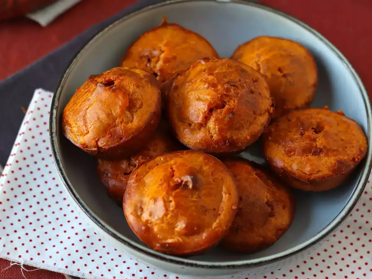 Recept Mäkké a pikantné muffiny s chorizom