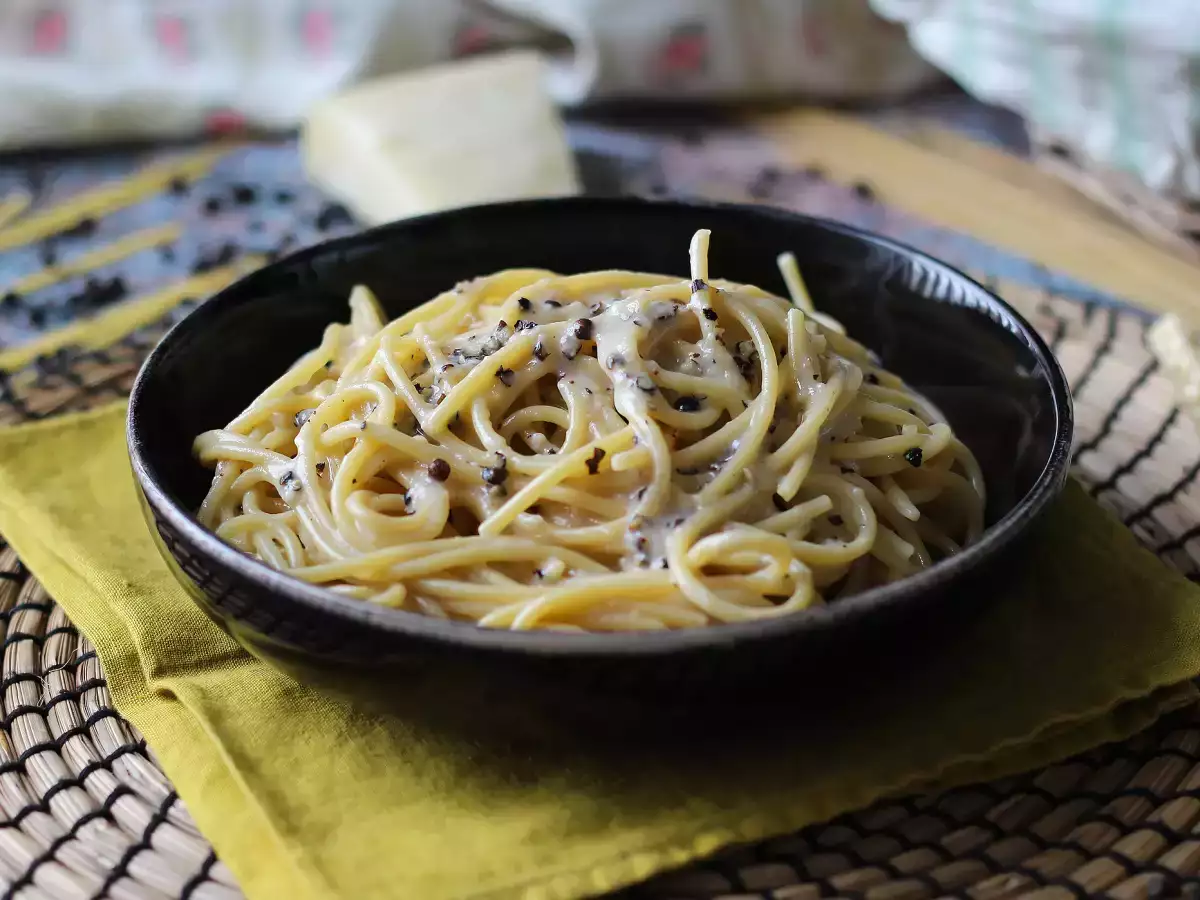 Recept Špagety cacio e pepe: 3 prísady, explózia chutí!