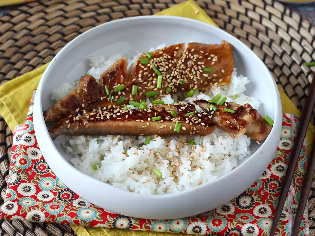 Recept Ako sa pripravujú makrely? vyskúšajte tento recept so sójovou omáčkou a medom!