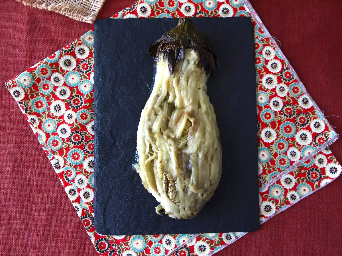 Recept Ako jednoducho opečiete a ošúpete baklažány vo fritéze air fryer? jednoduchý spôsob!