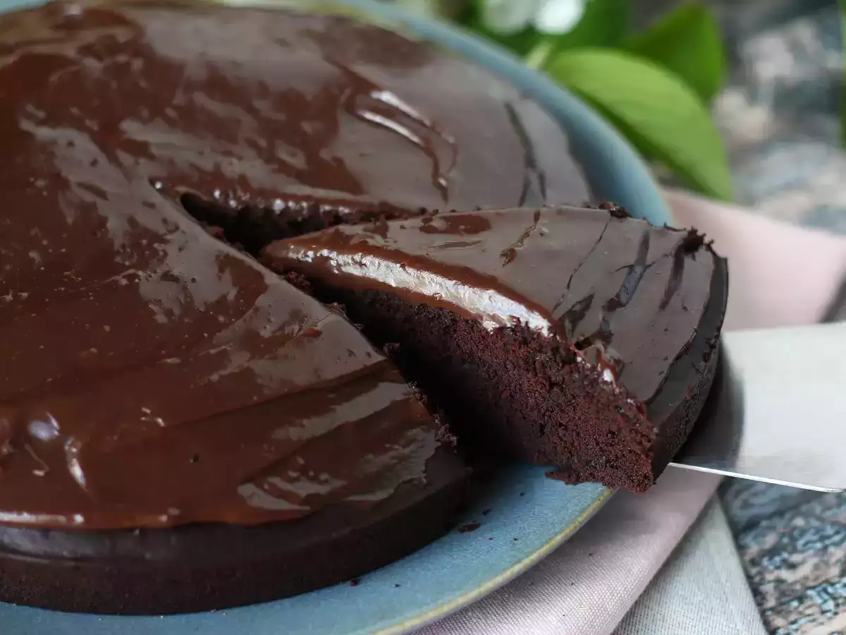 Recept Nadýchaný koláč nega maluca s brigadeirovou polevou
