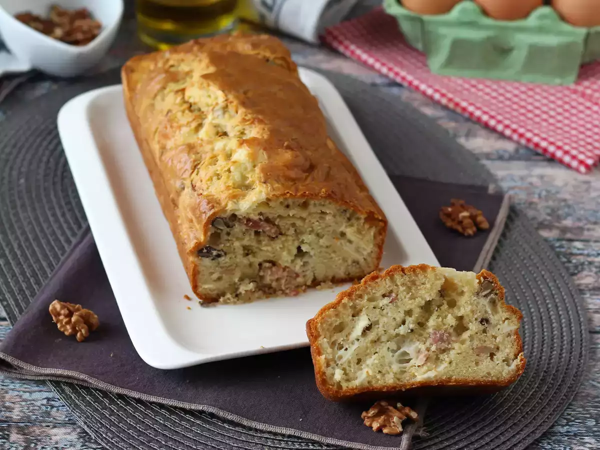 Recept Koláč so slaninou, kozím syrom a vlašskými orechmi