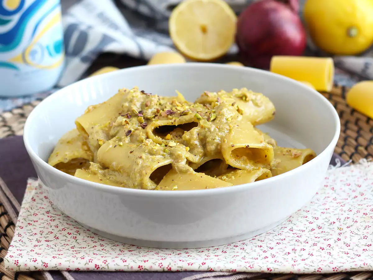 Recept Cestoviny s tuniakom, pistáciami a citrónom