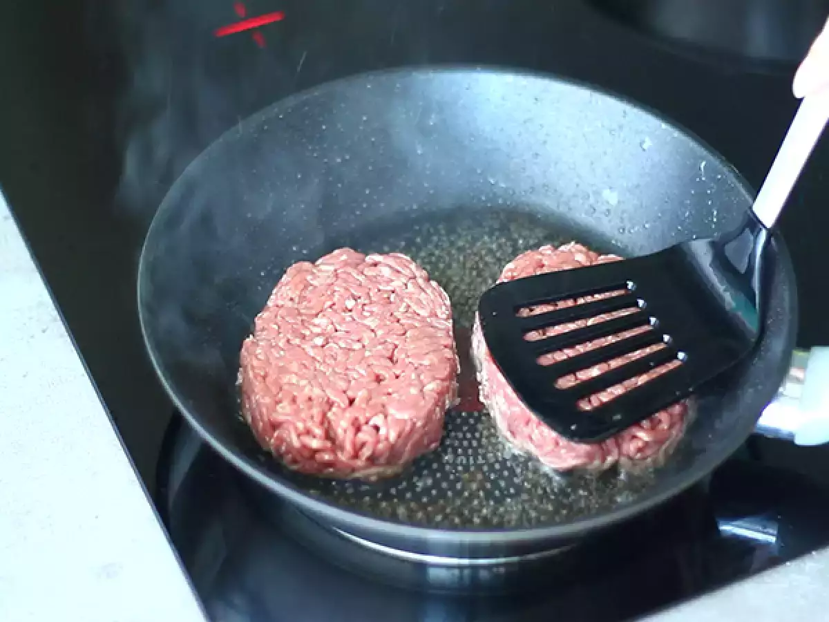 Recept Ako pripraviť mletý steak?