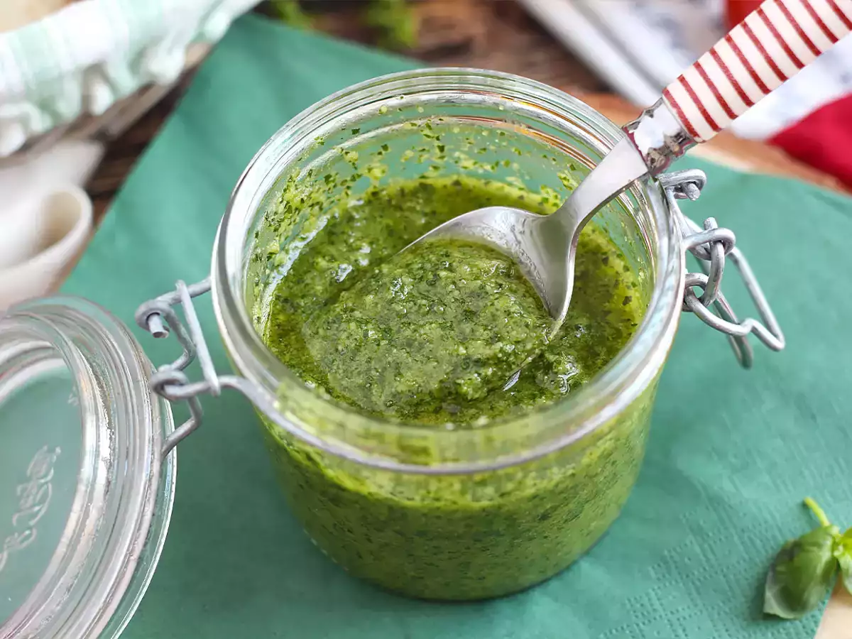 Recept Domáce zelené pesto - pesto alla genovese