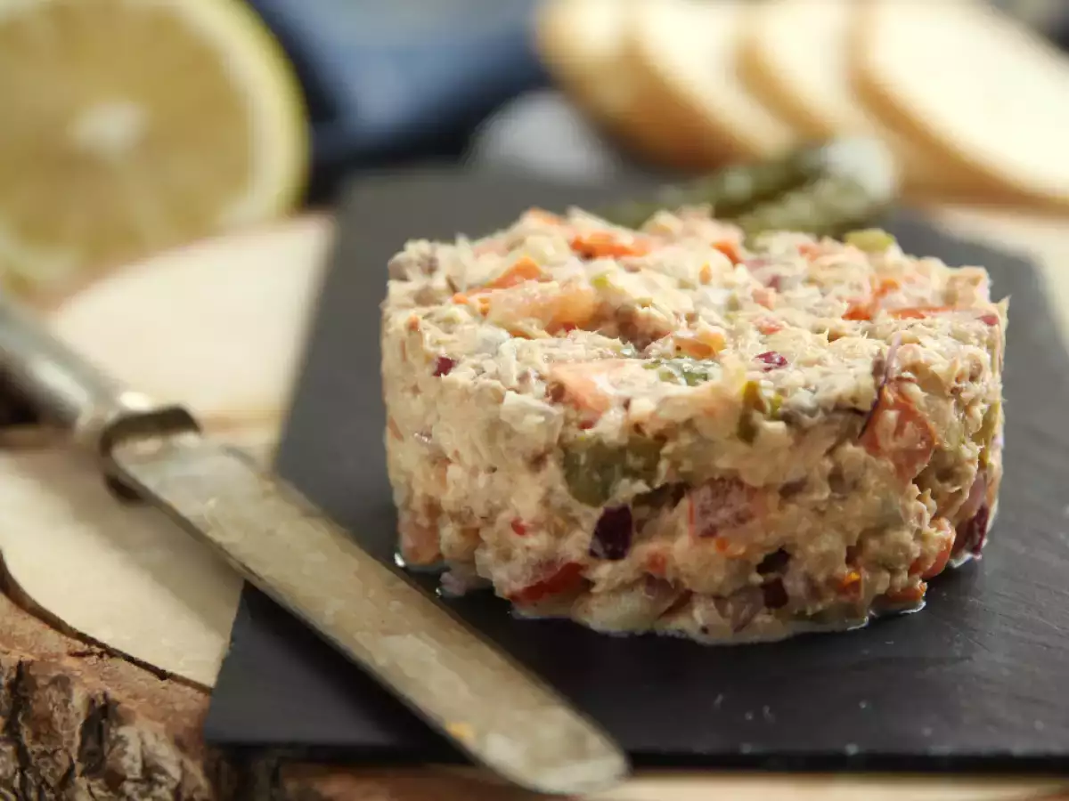 Recept Šalát zo sardiniek