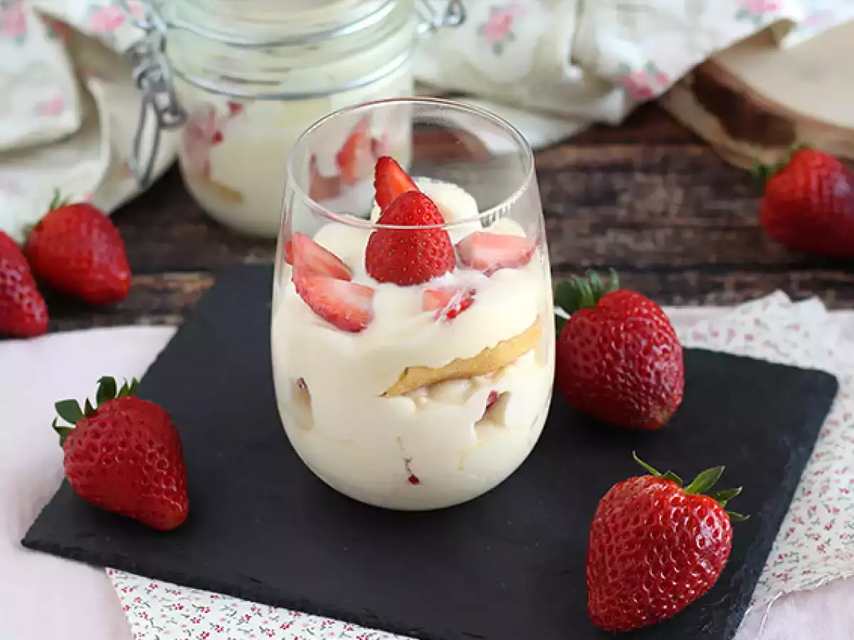 Recept Chladené jahodové tiramisu verrines