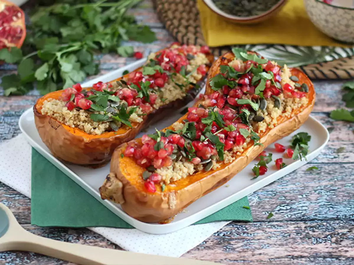 Recept Maslový orech plnený quinoou a granátovým jablkom