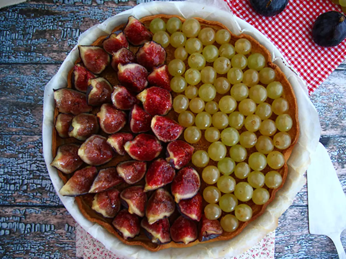 Recept Napoly figový, napoly hroznový koláč