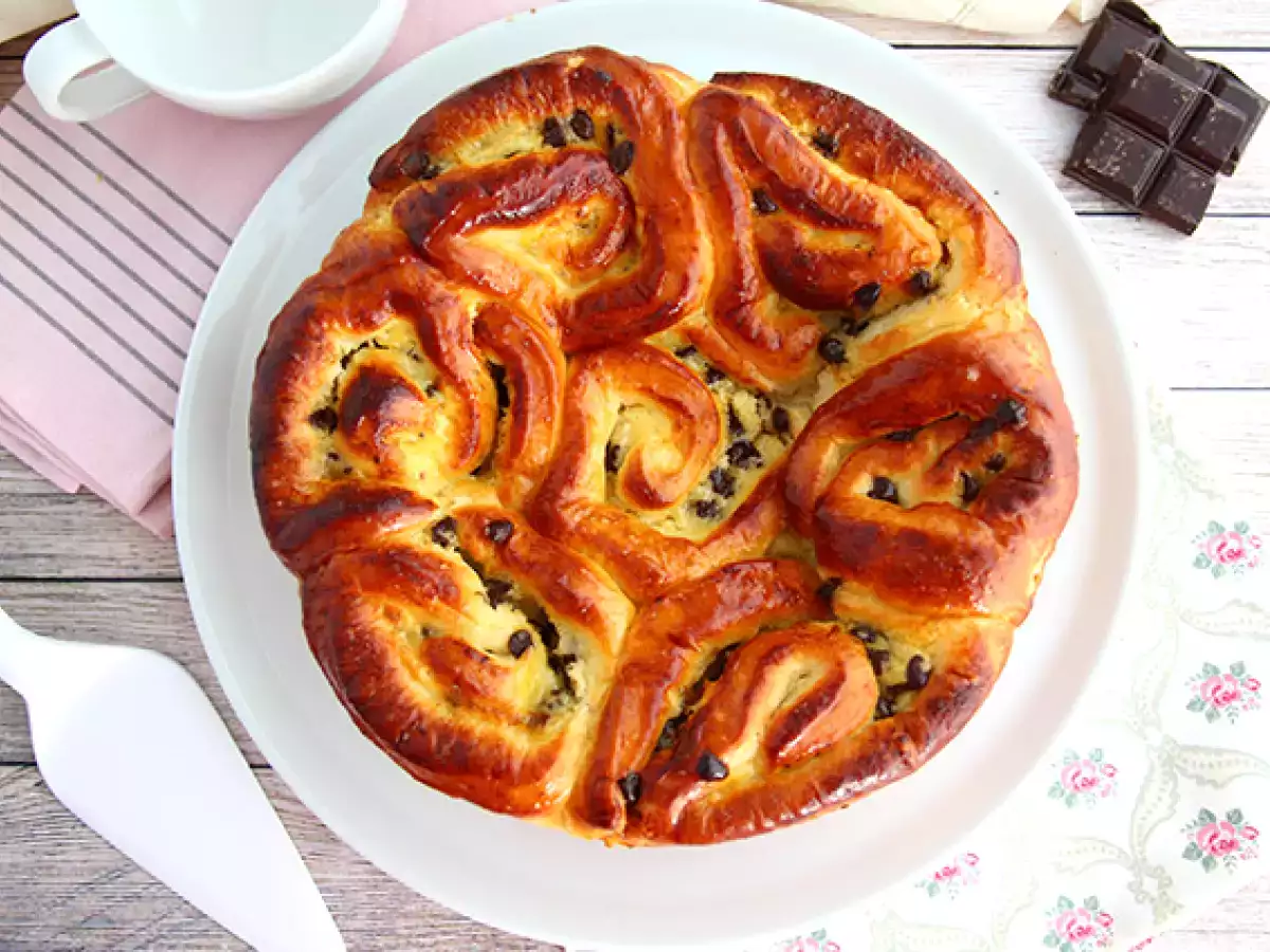 Recept Čínska brioška plnená krémom a čokoládovými lupienkami