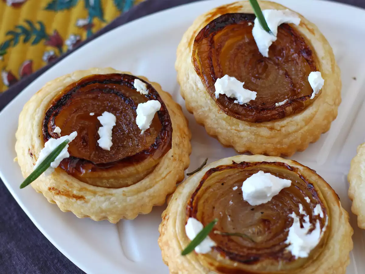 Recept Cibuľové tartaletky tatin