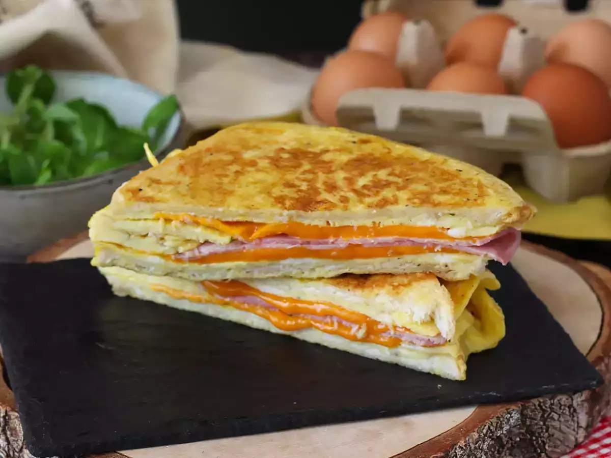 Recept Omeleta expres sendvič - francúzsky toast omeleta sendvič - vajíčko sendvič hack