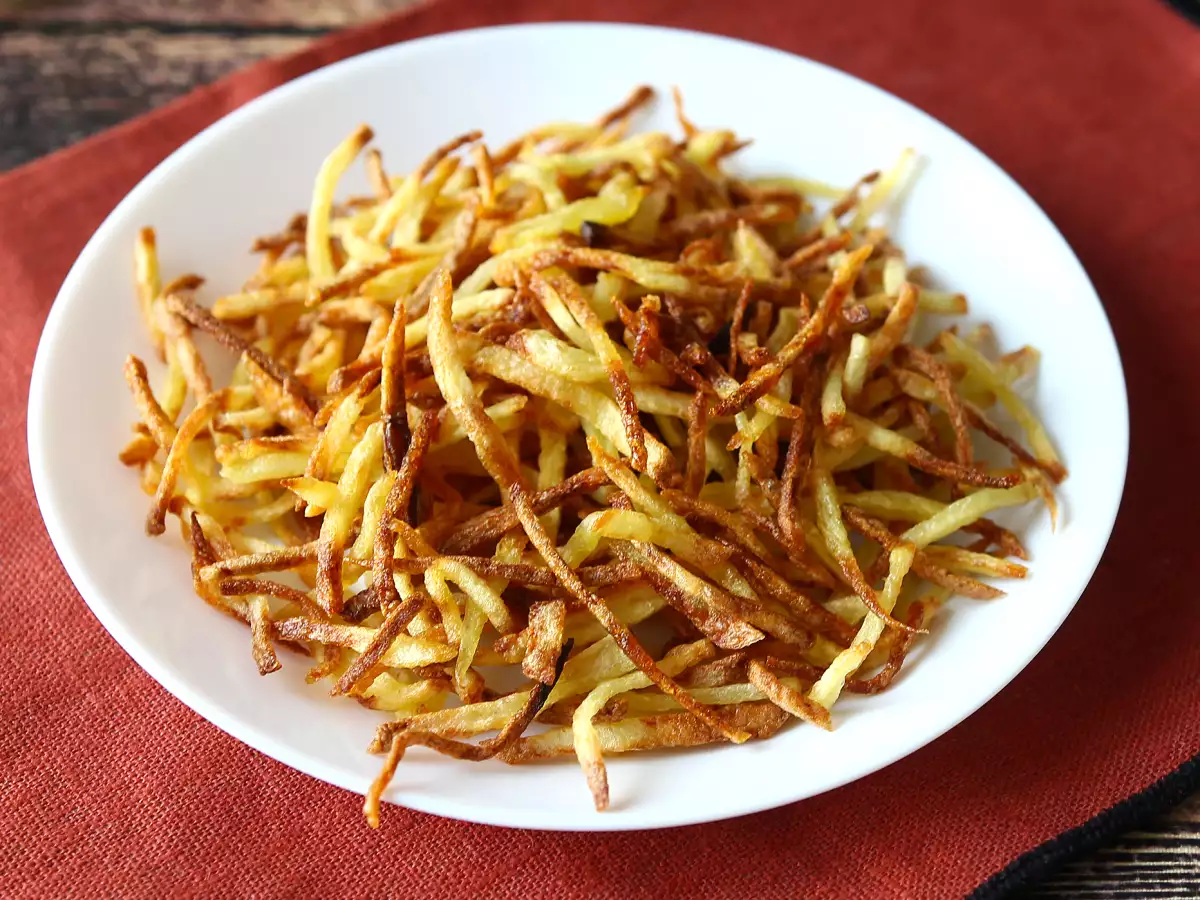 Recept Zemiakové lupienky z fritézy na vzduchu také chrumkavé, že neuveríte, že sú vyrobené doma
