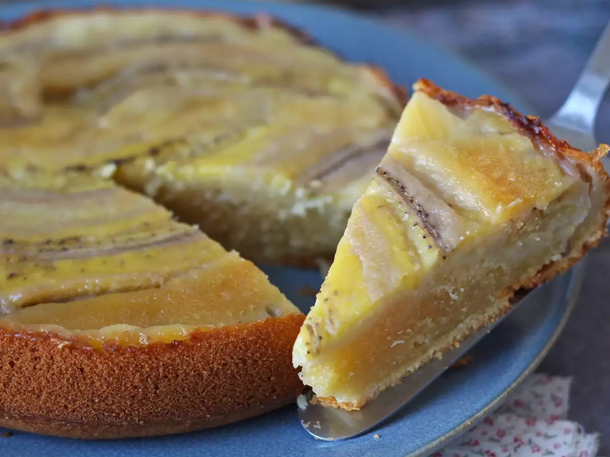 Recept Extra fondánový obrátený banánový koláč