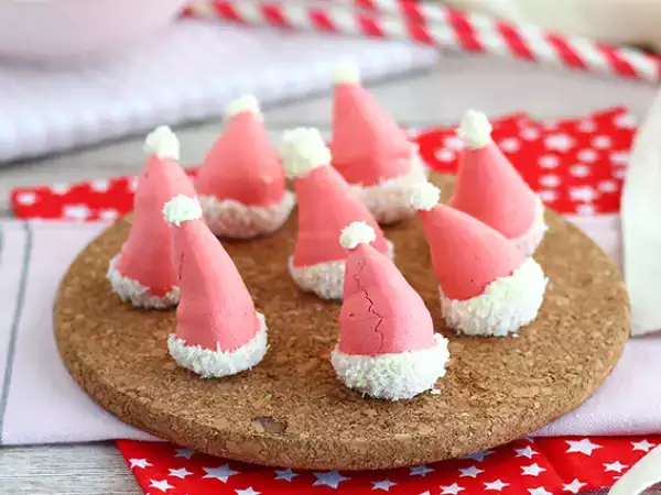 Recept Meringues santa klobúky